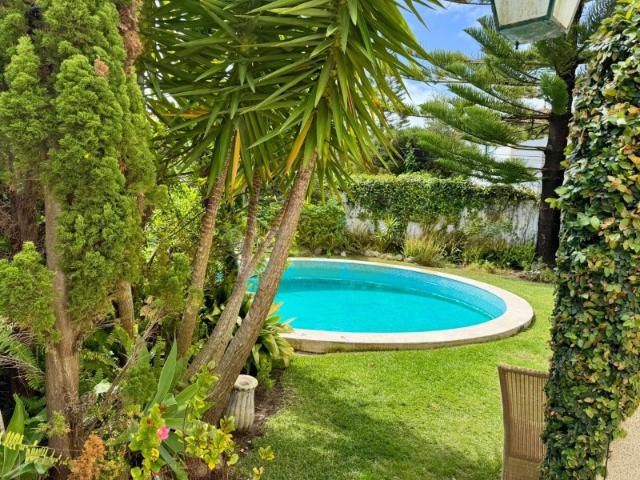 Apartamento T3 + 1 em condomínio, no Estoril