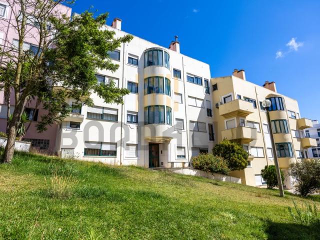 Apartamento T3 + 3 Bairro dos Arneiros Caldas da Rainha