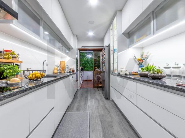 Apartamento T3 | Terraço semi coberto | Estacionamento | Arrecadação