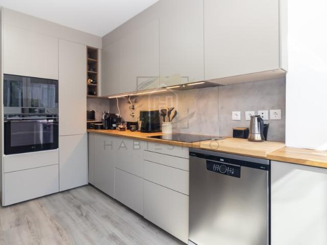 Apartamento T3 totalmente remodelado