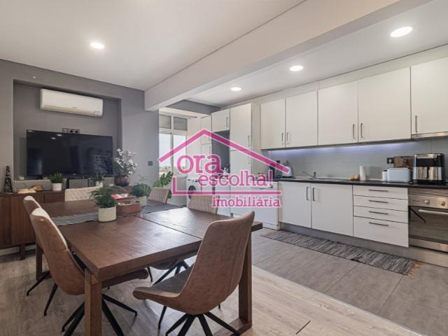 Apartamento T3 Totalmente Remodelado com 100 m2 no Cavadas Seixal!