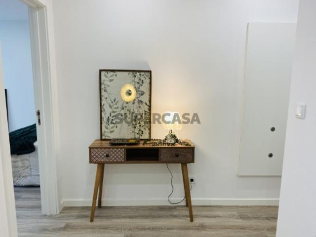 Apartamento T3, totalmente remodelado e mobilado, Benfica Lisboa