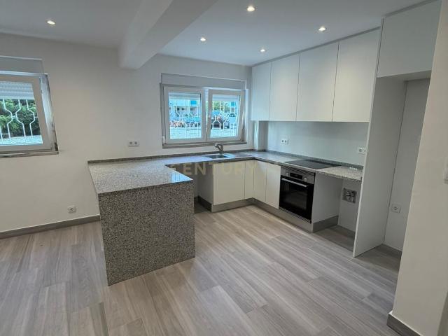 Apartamento T3 Totalmente Remodelado em Odivelas