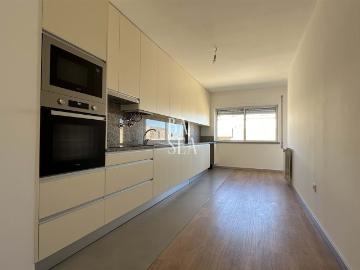 Apartamento T3 totalmente remodelado em Lamaçães Braga 146m² Nogueira, Fraião e Lamaçães