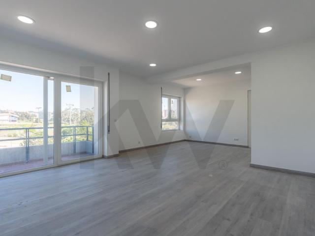 Apartamento T3 Totalmente Remodelado em Tavarede, Figueira da Foz