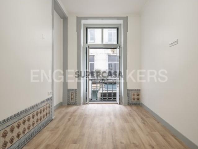 Apartamento T3 Totalmente remodelado na Baixa de Lisboa