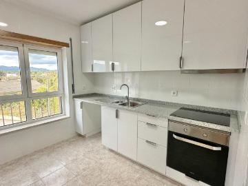 Apartamento T3 totalmente renovado centro de Tondela