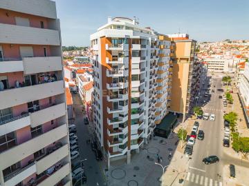 Apartamento T3 Totalmente Renovado | Centro de Caldas da Rainha
