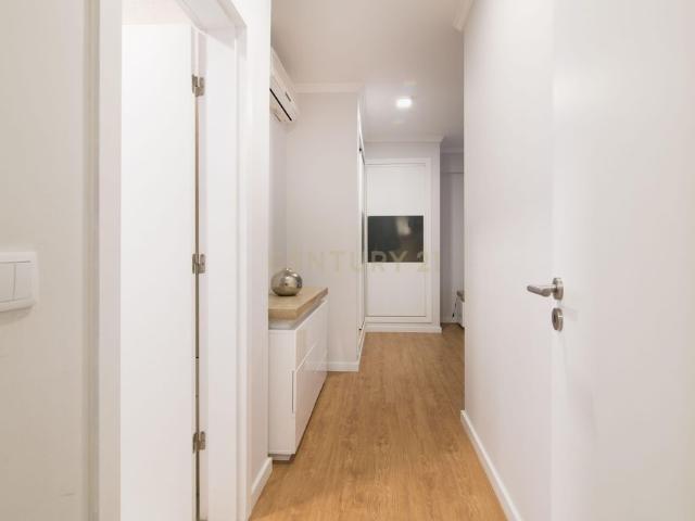 Apartamento T3 Totalmente Renovado – Colinas do Cruzeiro, Odivelas