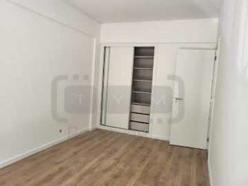 Apartamento T3 totalmente renovado com terraço situado à entrada de Tomar