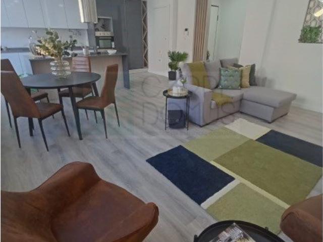 Apartamento T3 Totalmente Renovado, em Benfica 86m² Benfica