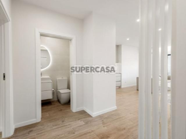 Apartamento T3 Totalmente Renovado