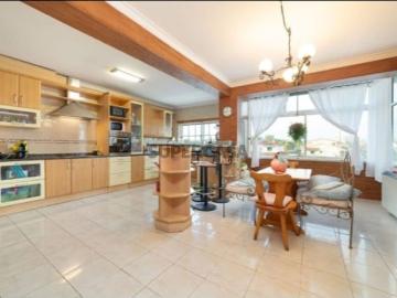 Parceiros e Azoia, Leiria, Distrito de Leiria