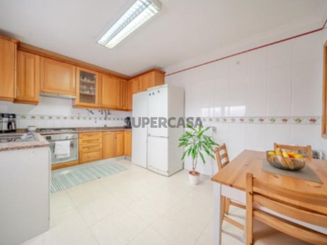 Apartamento T3 Transformado em T2 e T1 VRSA