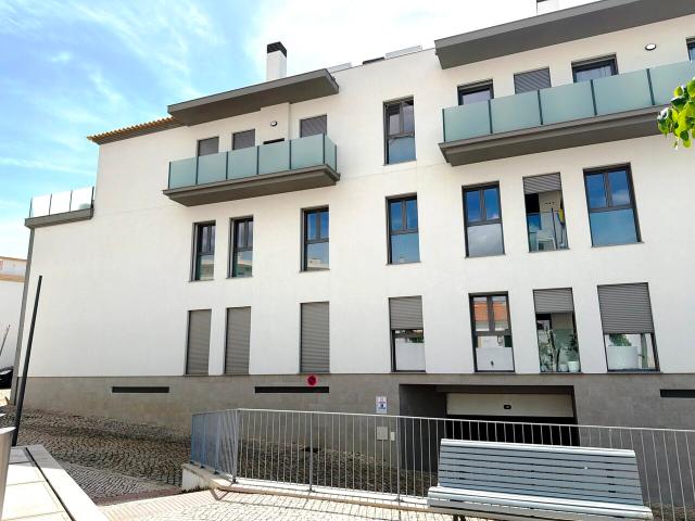 Apartamento T3 último andar para venda em Pêra, Silves