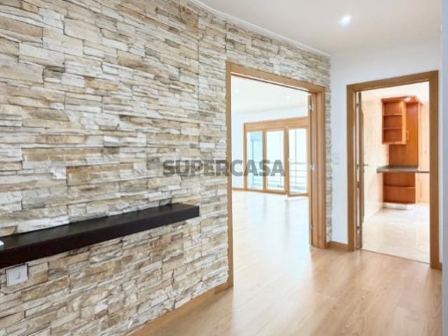 Apartamento T3 Urb. Colinas do Cruzeiro Excelente oportunidade