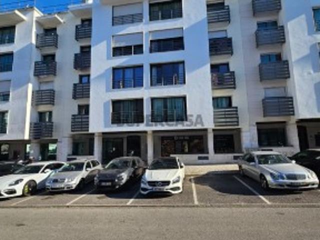 Apartamento T3 Urb Alto da Mira, Mina de Água, Amadora