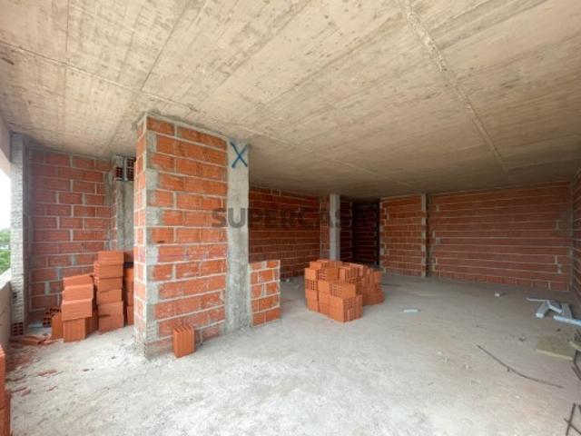 Apartamento T3 com Varanda e Acabamentos de Excelência | Sesimbra Freguesia do Castelo