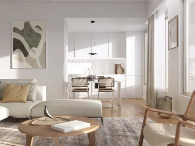 Apartamento T3 varanda estacionamento, Alvalade Lisboa
