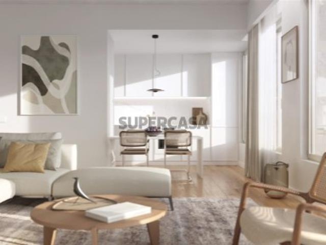 Apartamento T3 varanda estacionamento, Alvalade Lisboa