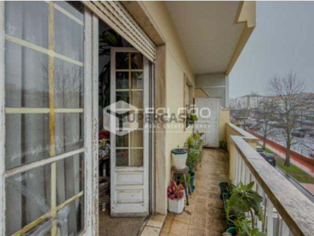 Apartamento T3 Venda em Venteira,Amadora