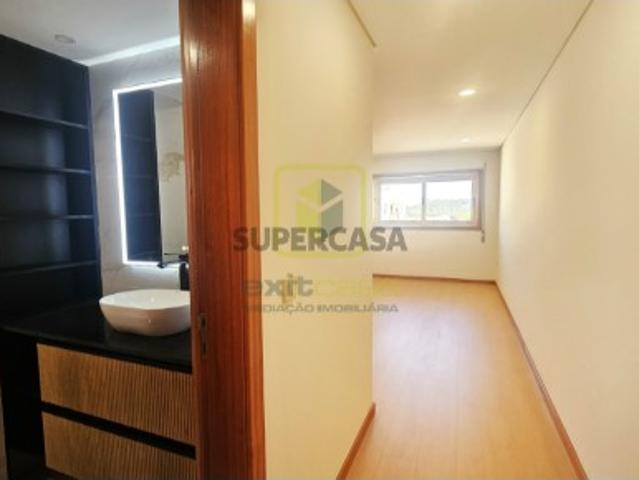 Apartamento T3 Venda em Eixo e Eirol,Aveiro