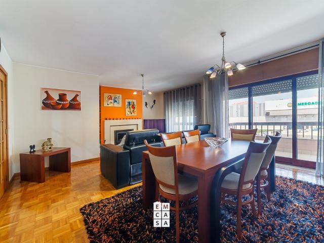Apartamento T3 Venda em Oliveira de Azeméis, Santiago de Rib. 163m² Oliveira de Azeméis, Santiago da Riba Ul, Ul, Macinhata da S