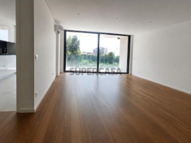 Apartamento T3 Venda em Ramalde,Porto