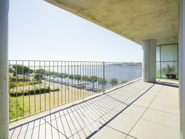 Apartamento T3 Venda em Santa Marinha e São Pedro da Afurada. 132m² Santa marinha