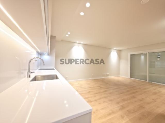 Apartamento T3 Via Rara, Santa Iria de Azóia 472.500€