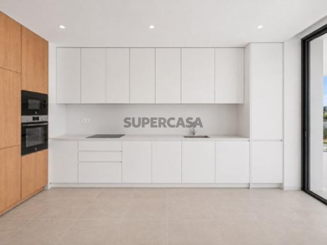 Apartamento T3 vista mar com terraço de 138 m², Lagos