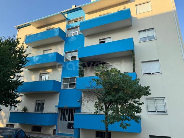 Apartamento T3, zona privilegiada, na principal artéria da cidade