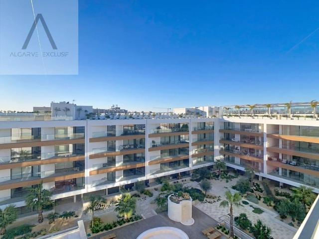 Apartamento T3 à venda Marina com vista direta para a Ria Fo. 157m² Olhão