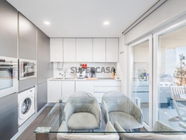 APARTAMENTO T3 À VENDA NO MONTIJO | PORTAS DA CIDADE | COM GARAGEM E VARANDAS