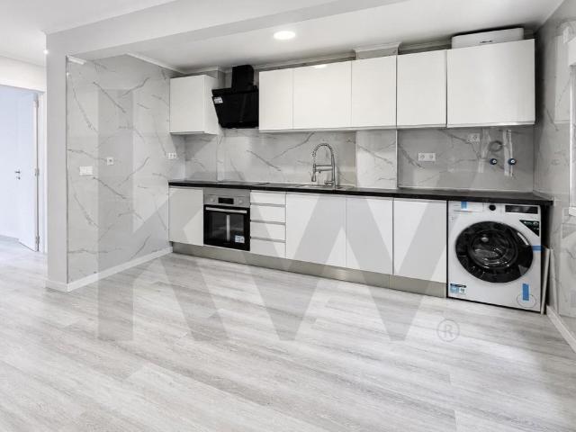 Apartamento T3 à venda no centro do Laranjeiro 64m² Laranjeiro e Feijó