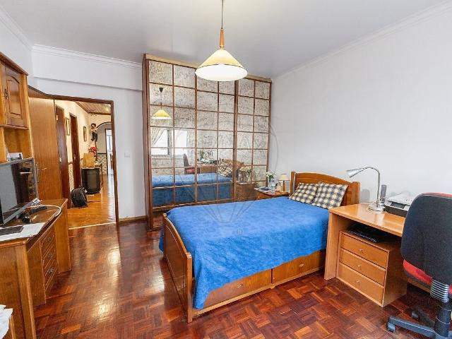 Apartamento T3 à venda em Massamá e Monte Abraão, Sintra RE/MAX Portugal