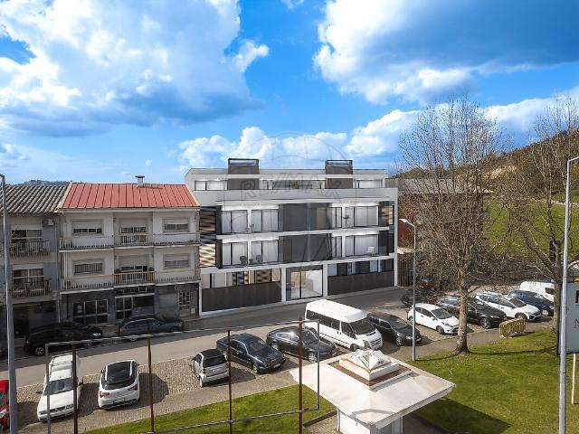 Apartamento T3 à venda em Margaride Santa Eulália, Várzea, Lagares, Varziela e Moure, Felgueiras RE/MAX Portugal