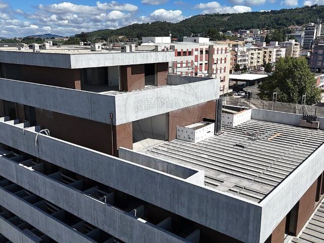 Apartamento T3 à venda em Margaride Santa Eulália, Várzea, Lagares, Varziela e Moure, Felgueiras RE/MAX Portugal