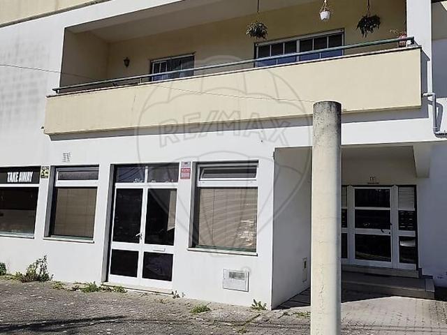 Apartamento T3 à venda em Marinha Grande, Marinha Grande RE/MAX Portugal