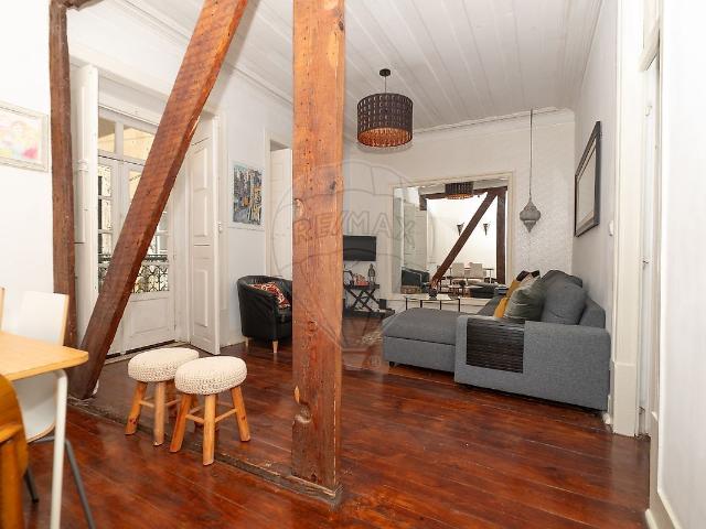 Apartamento T3 à venda em Misericórdia, Lisboa RE/MAX Portugal