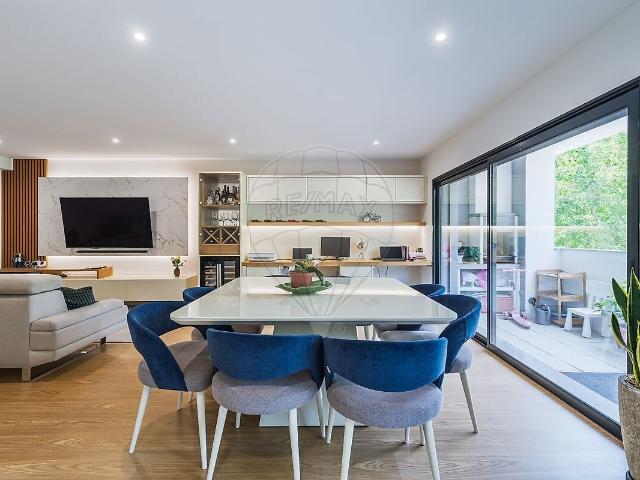Apartamento T3 à venda em Moreira, Maia RE/MAX Portugal