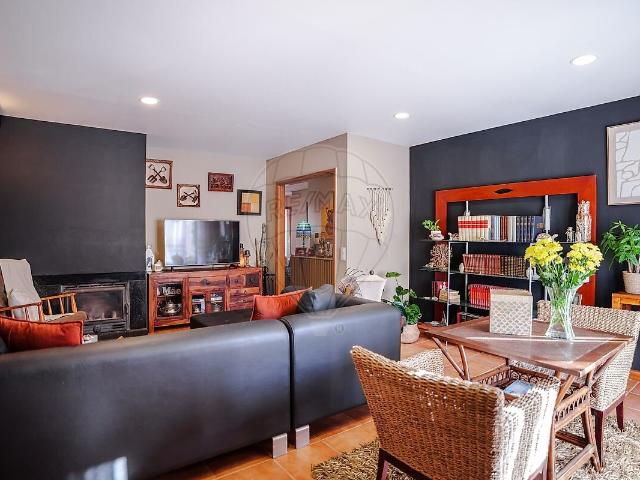 Apartamento T3 à venda em Mozelos, Santa Maria da Feira RE/MAX Portugal
