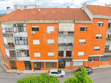 Apartamento T3 à venda em Nelas
