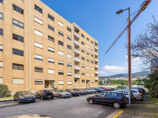 Apartamento T3 à venda em Nogueira, Fraião e Lamaçães, Braga RE/MAX Portugal