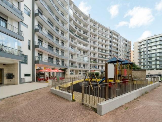 Apartamento T3 à venda em Odivelas, Odivelas RE/MAX Portugal