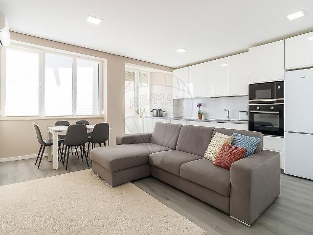 Apartamento T3 à venda em Odivelas