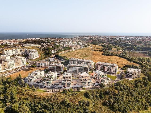 Apartamento T3 à venda em Oeiras e São Julião da Barra, Paço de Arcos e Caxias, Oeiras RE/MAX Portugal
