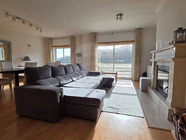 Apartamento T3 à venda em Alcobaça e Vestiaria, Alcobaça RE/MAX Portugal