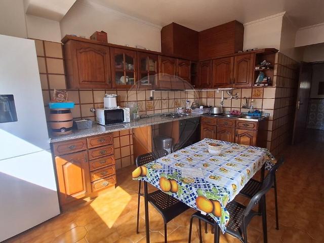 Apartamento T3 à venda em Alcains, Castelo Branco RE/MAX Portugal