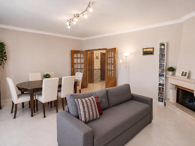 Apartamento T3 à venda em Algueirão Mem Martins, Sintra RE/MAX Portugal